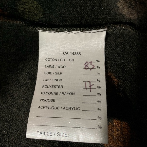 TLB designs, 3D Cardigan/ Jacket - Picture 10 of 10